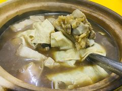 -明记烧鱼美味店