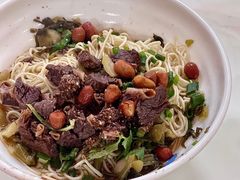 -阿阳牛腩腌面店