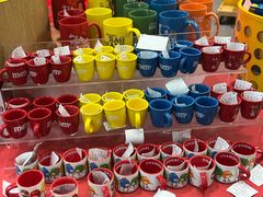 -m豆巧克力世界(上海世茂广场店)