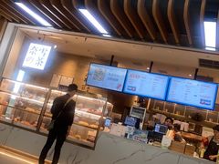 门面-奈雪的茶(深圳北站店)