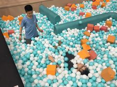 -极限PLAY运动娱乐新世界·团建派对潮玩休闲馆·室内蹦极高空游乐园