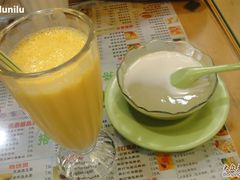 献榨芒果奶-佰搭果·广式茶餐厅(石牌东路店)