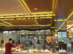 -大中华希尔顿酒店-念自助餐·嗨啤·小龙虾