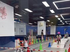 -八爪矩阵极限运动馆·儿童平衡车·感统训练(南海子公园校区)