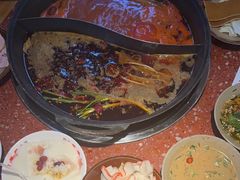 -赵美丽·重庆社区火锅·直营店(火车东站·中豪国际店)
