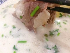 羊肉汤（多肉）-穆得·老周家牛肉烧饼(普利街店)