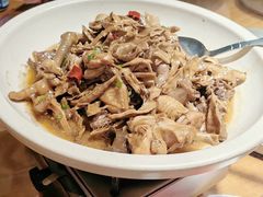 -黄泥岗·地道湖北菜(奥特莱斯店)