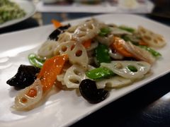 荷塘月色-周家二小姐的菜(西津渡店)