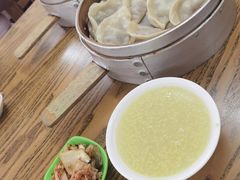 -金城包子牛肉灌汤包(台东四路店)