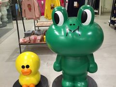 -LINE FRIENDS Garosu-gil Flagship Store