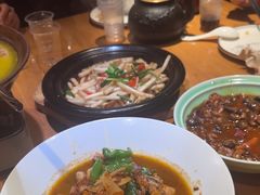 -帅巴人舅母子腊蹄民俗村