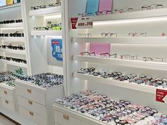 -J-Optical佳视明眼镜·蔡司视觉(青岛金茂览秀城店)