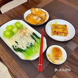 呦呦切克闹，煎饼果子来一套！