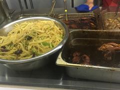 -咱家王新国把子肉(县东巷店)