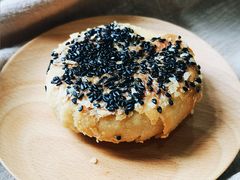 黑麻椒盐月饼-西区老大房(愚园路店)
