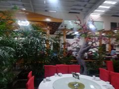 -兴芮温泉度假区