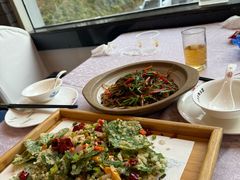 -披云山庄