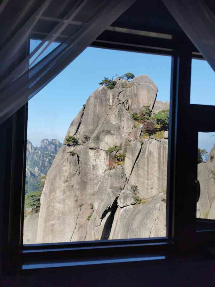 黄山玉屏楼宾馆-"挺不错的,就在迎客松边上,风景漂亮.