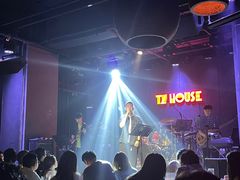 -TZ House音乐现场(茅台店)