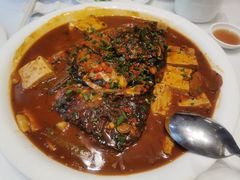 乾隆鱼头烧豆腐-乾隆美食·本帮菜(黄河路店)