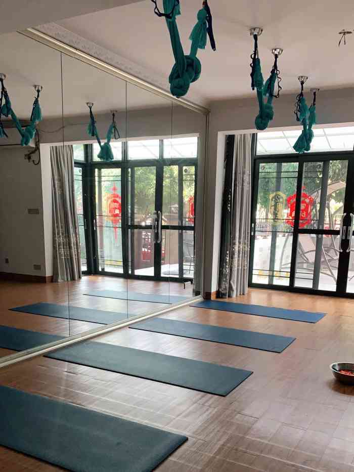 悠然居瑜伽-"第一次体验瑜伽,瑜伽馆是在小区里,场馆不..."-大众点评