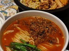 -云海肴·汽锅鸡·云南菜(天山百盛优客店)