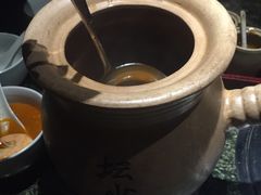 酸辣海鲜汤-山港凯悦酒店·BEBA海滩烧烤餐厅酒吧