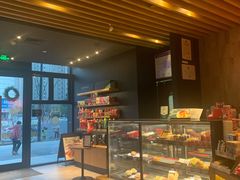 面包甜点陈列柜-星巴克(杭州临平万达广场店)