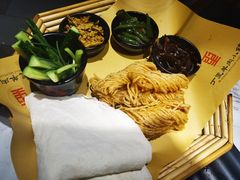 -丁里羊肉小镇(天鹅湖总店)