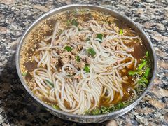 -正宗杨记普洱酸醋米线(总店)