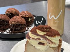 -W COLLECTIVE  DESSERT SHOP