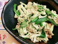 -关东小磨东北菜(上海长风大悦城店)