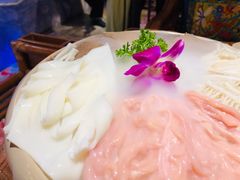 -东巴人鱼豆花火锅(幸福街店)