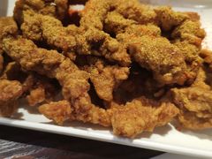 阿婆酥肉-爆炸头阿姨小四川正宗川味小吃(无任何分店)