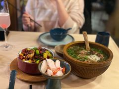 花溪牛肉粉-山石榴·贵州菜(丰盛里店)