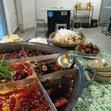 服务还是不错的，上来就送擦手巾，上菜也很快速