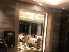 -品悦酒店(三林古镇店)