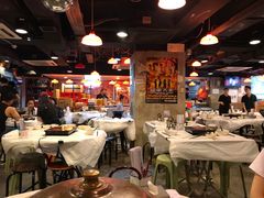 -鲜入围煮花胶鸡海鲜火锅