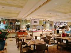 -咖啡苑自助餐厅·中国大饭店
