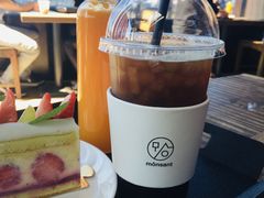 -Cafe Aewol Monsant