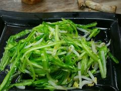-新峰肉骨茶