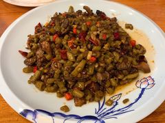 酸豆角鸡杂-东北农家小院(定西路店)