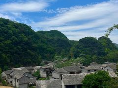-高荡千年布依古寨旅游景区