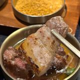 这家烤肉店万圣节氛围💯