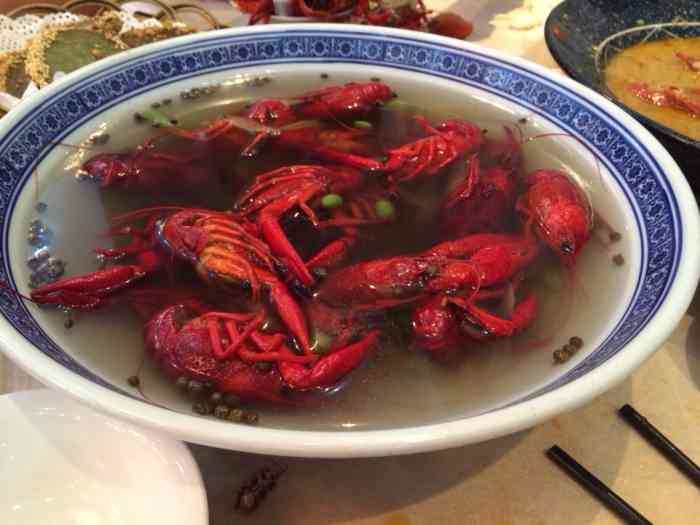 大鸿运酒楼-"大鸿运酒楼,位于江北南钢凤台南商业街266.