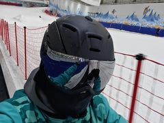 -乔波室内滑雪场