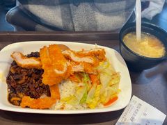椒盐鸡排卤肉饭-老妈米线(港龙店)