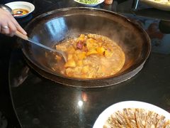 -鱼窝棚柴火铁锅炖(富山屯店)