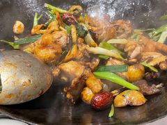 板栗黄焖鸡-漓江又一軒·广西菜·桂林米粉(梅林店)
