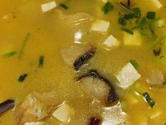 鳕鱼炖豆腐-经典老菜坊·开封灌汤包(火车站店)